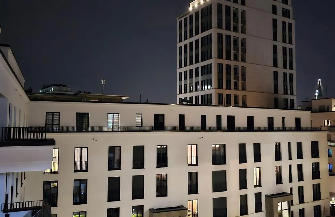 3 2 Bathrooms 2 Toilets New Center Of Underground Parking Space Contactless Self Check-in Apartment